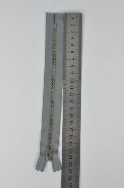 ZIP055  3號拉鏈  灰瀝牙金屬拉鏈  密尾拉鏈  單頭拉鏈  不設單獨拉鍊訂購 45度照